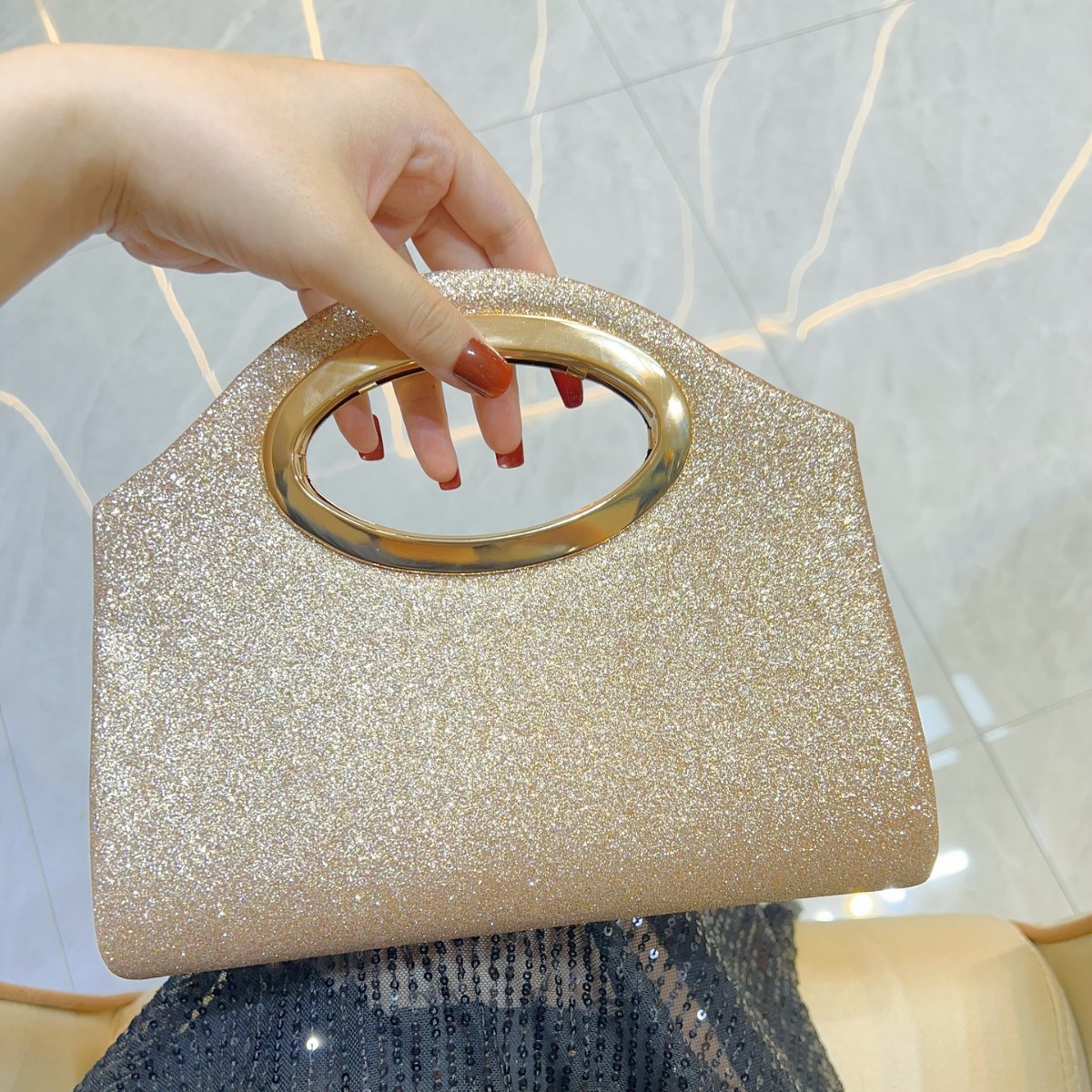 Interior Design News - Nuevo bolso de mano transfronterizo para