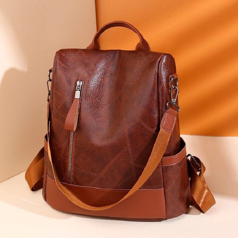 Interior Design News - Mochila de diseñador de cuero suave