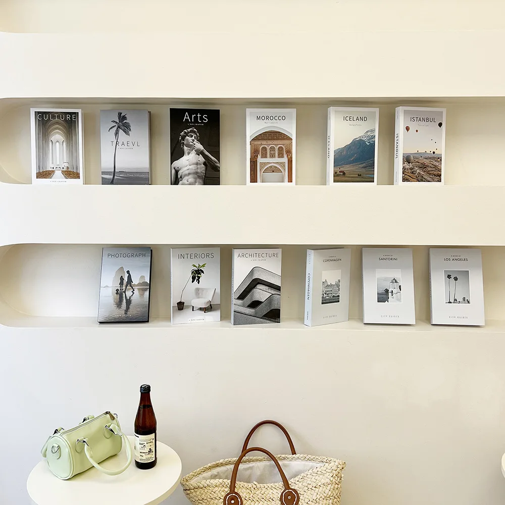 Accesorios de libros falsos de - Interior Design Book reseña y precio