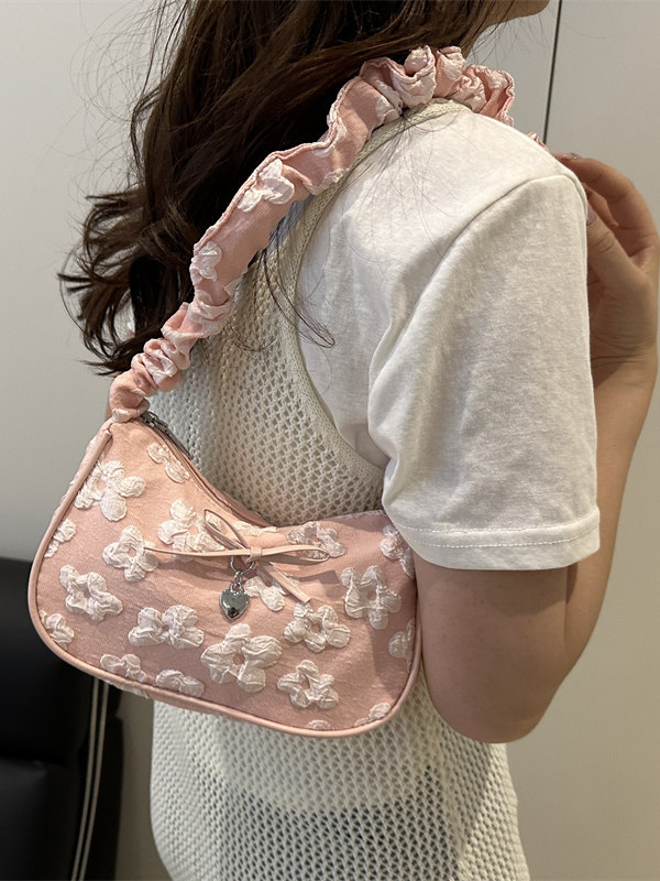Bolso con estampado de nubes p - Interior Design News reseña y precio