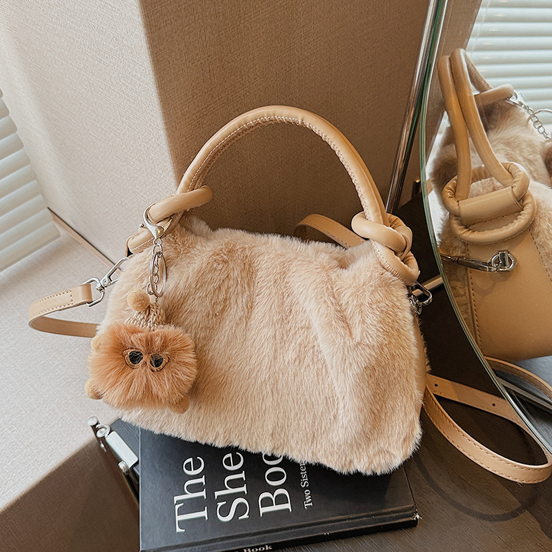 Otoño Invierno bolsos simples  - Interior Design News reseña y precio